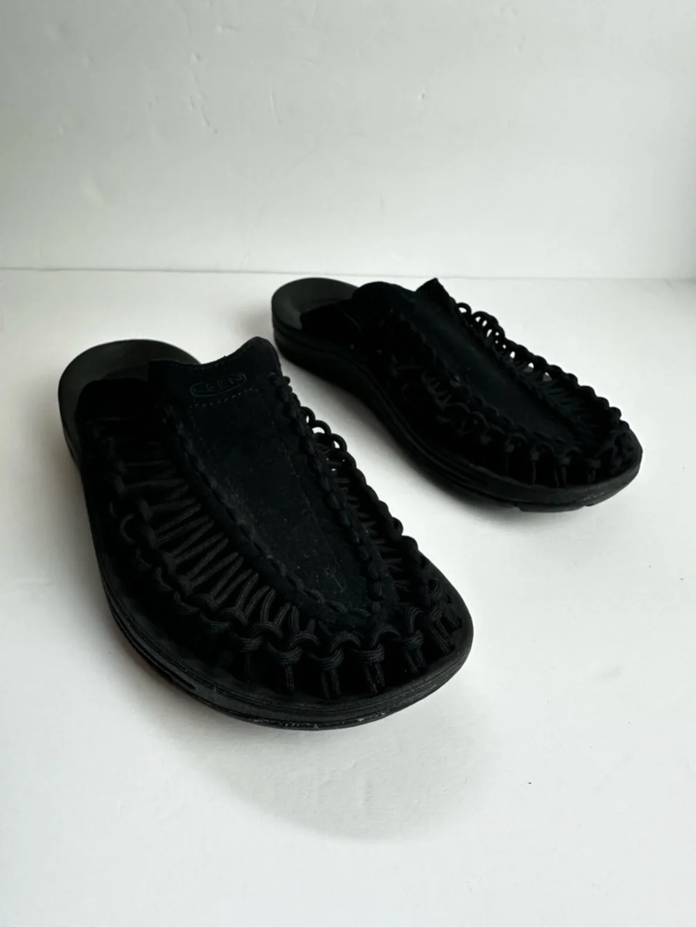 Keen Uneek Slides Women's Size 6.5 EU 37 Shoes Black Open Back Paracord Gorpcore - Picture 1 of 8